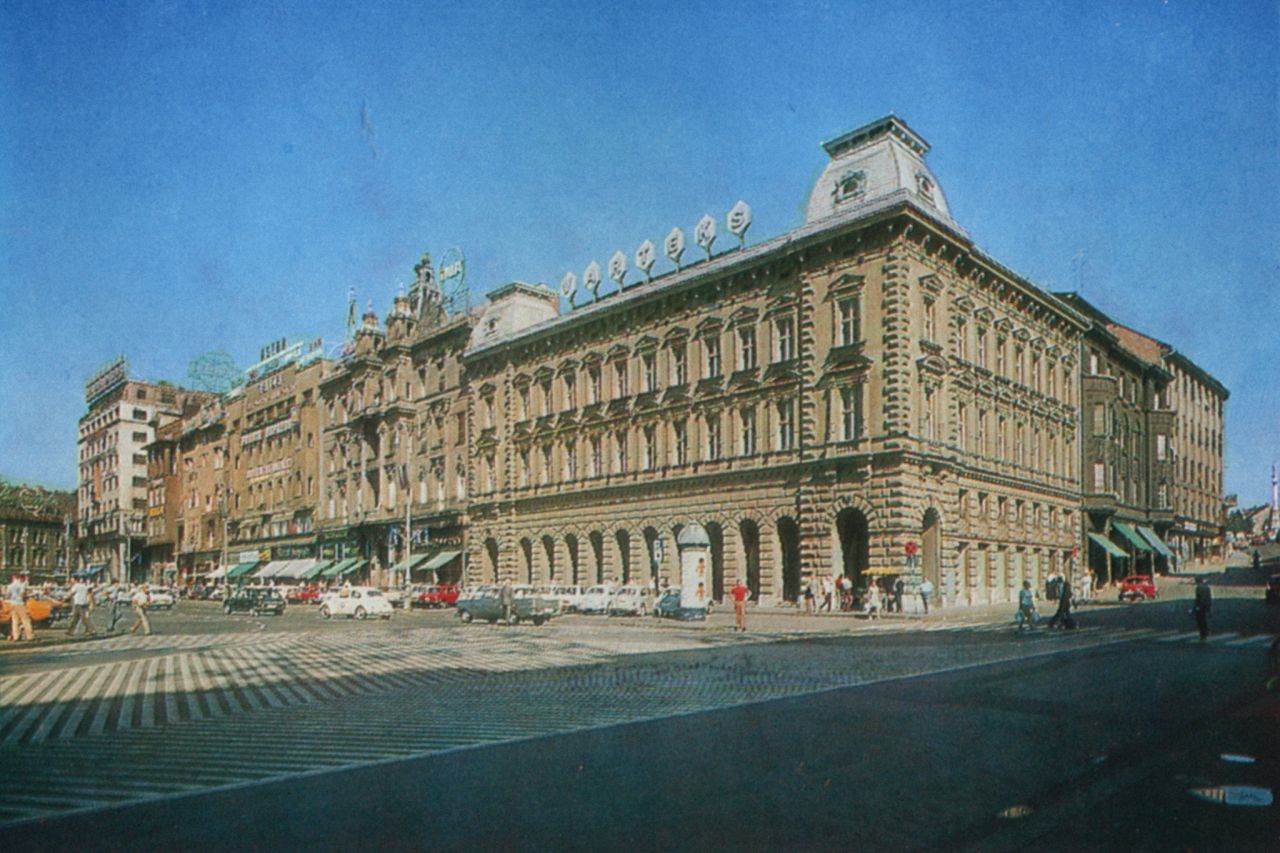 Trg Republike (današnji Trg bana Jelačića), oko 1965.-1970. godine